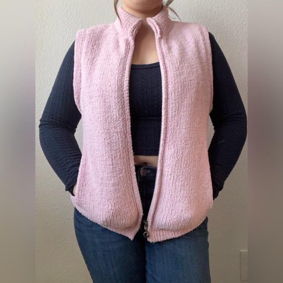 Pink Fuzzy Zip Up Vest - Picture 2 of 4